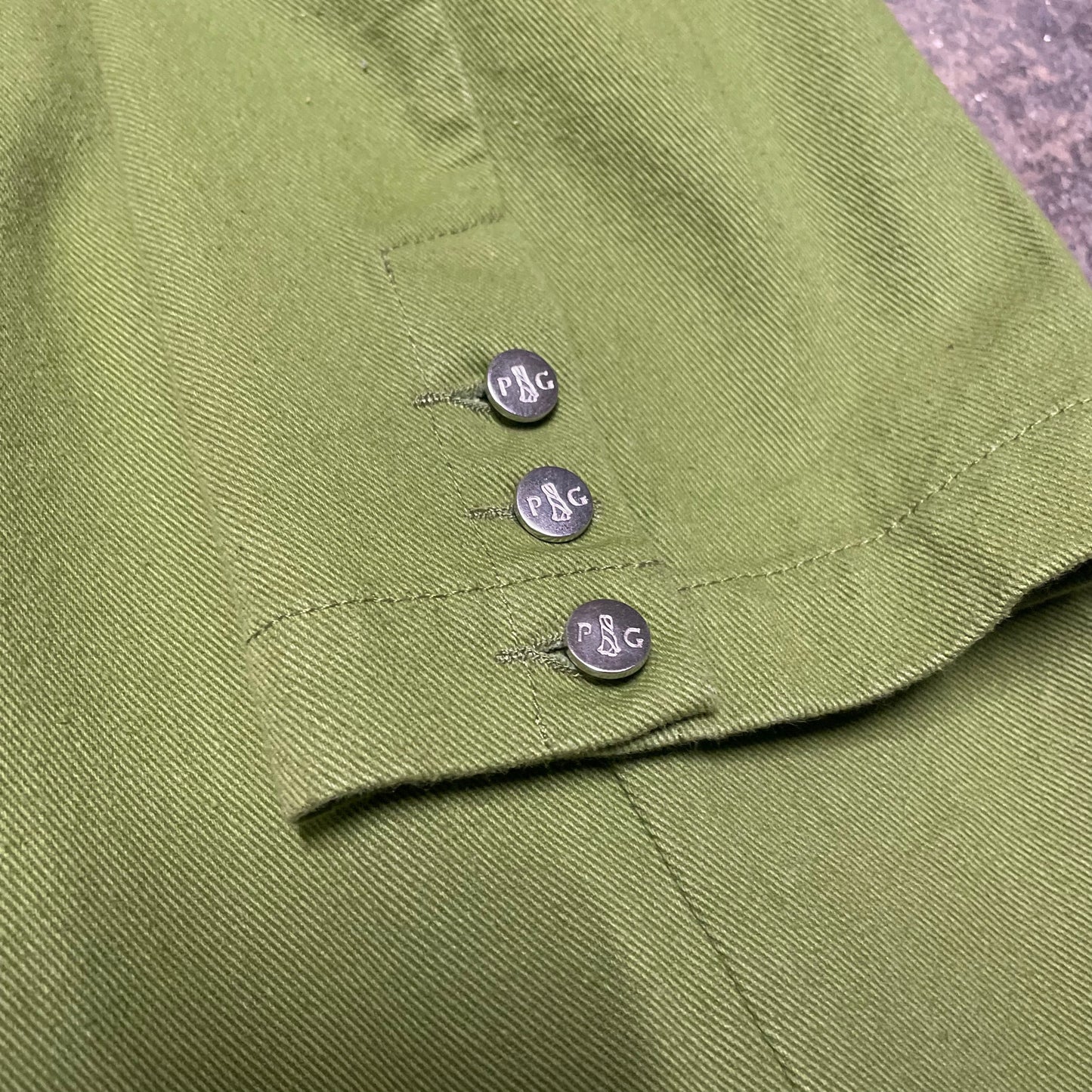 https://cdn.shopify.com/s/files/1/0909/3598/4473/files/IMG_7034.heic?v=1735841564