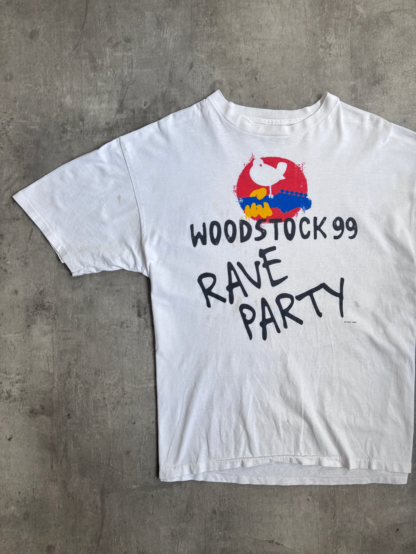 Woodstock 1999 'Rave Party' Single Stich Graphic Tee