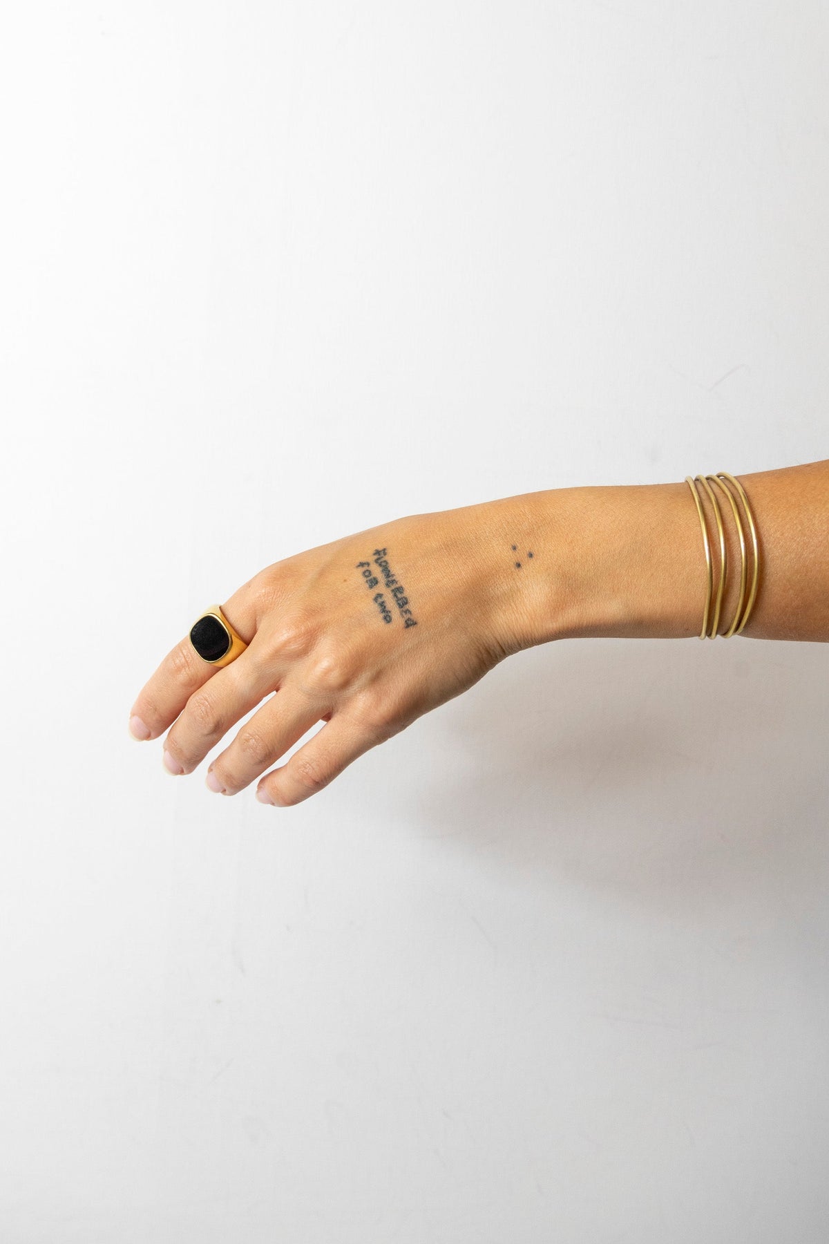 Gold Black Square Ring | O/S, Black