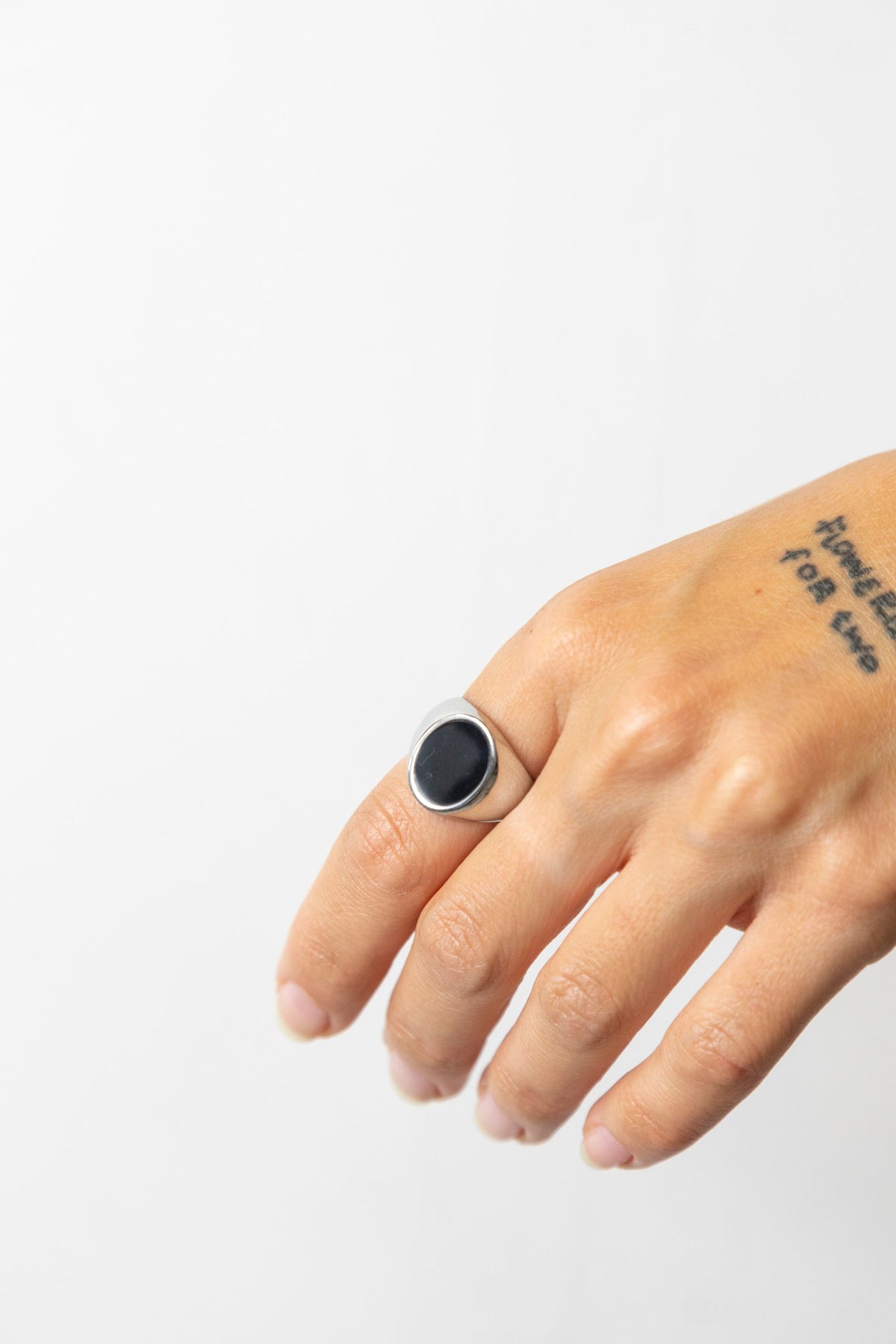 Silver Oval Signet Ring | O/S, Silver