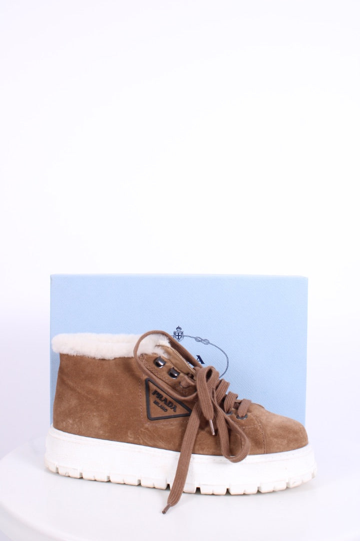 Prada Suede boots Beige 41 | O/S, Beige