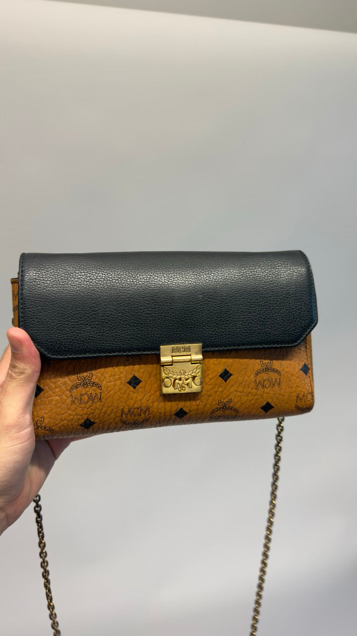 https://cdn.shopify.com/s/files/1/0564/9376/8855/files/IMG_8925Large.jpg?v=1781871630