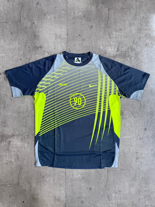 PALACE NIKE TOTAL P90 JERSEY WHITE