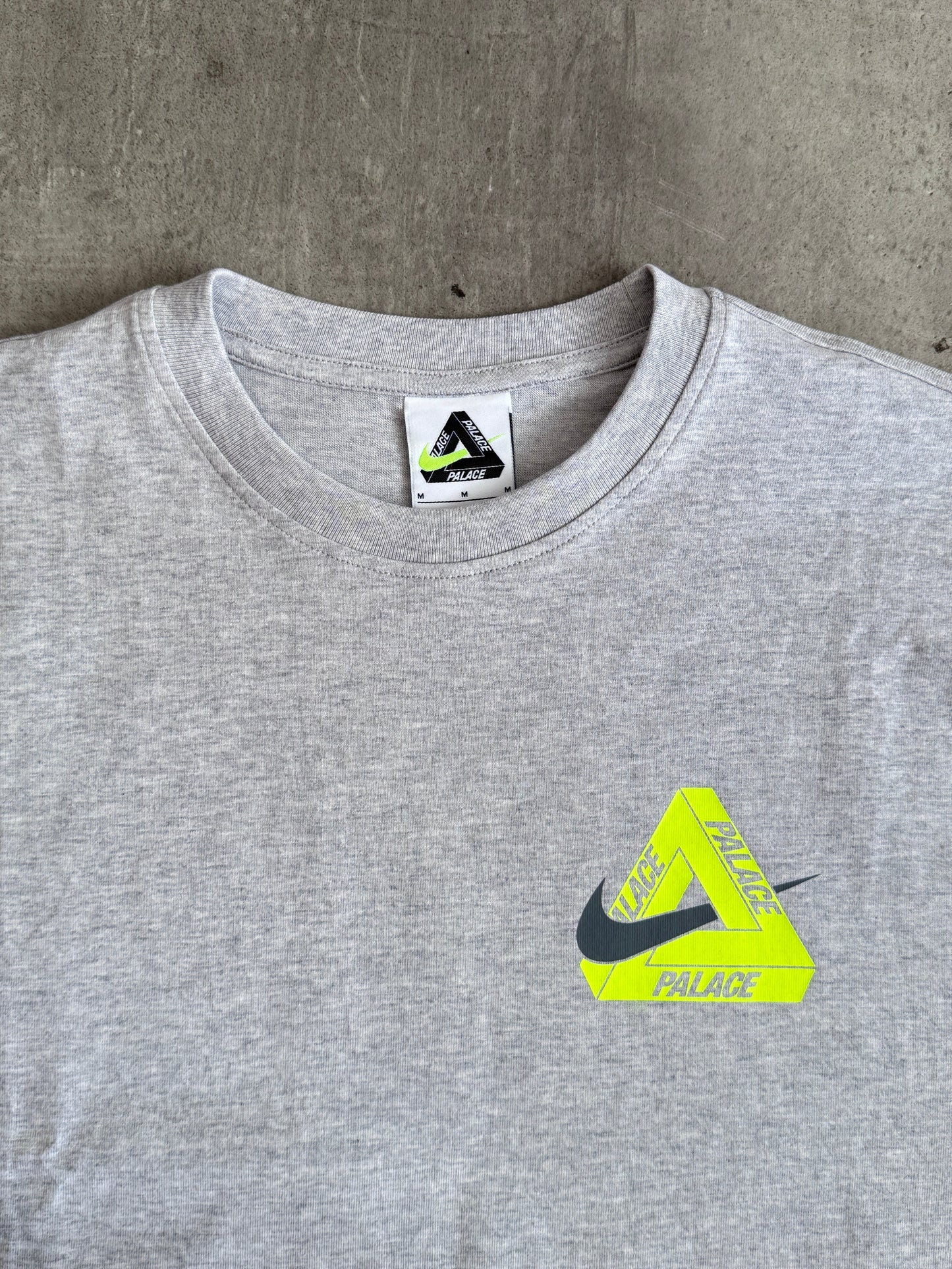 PALACE NIKE TRI SWOOSH T-SHIRT GREY MARL