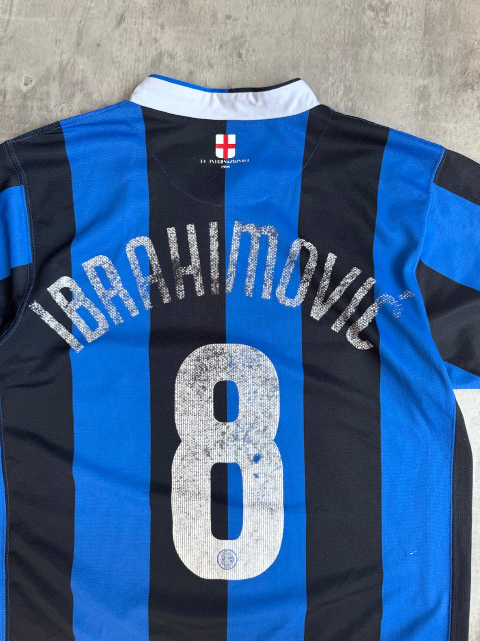 2006/2007 Inter Milan x Nike "Ibrahimovic 8" Home Football Shirt