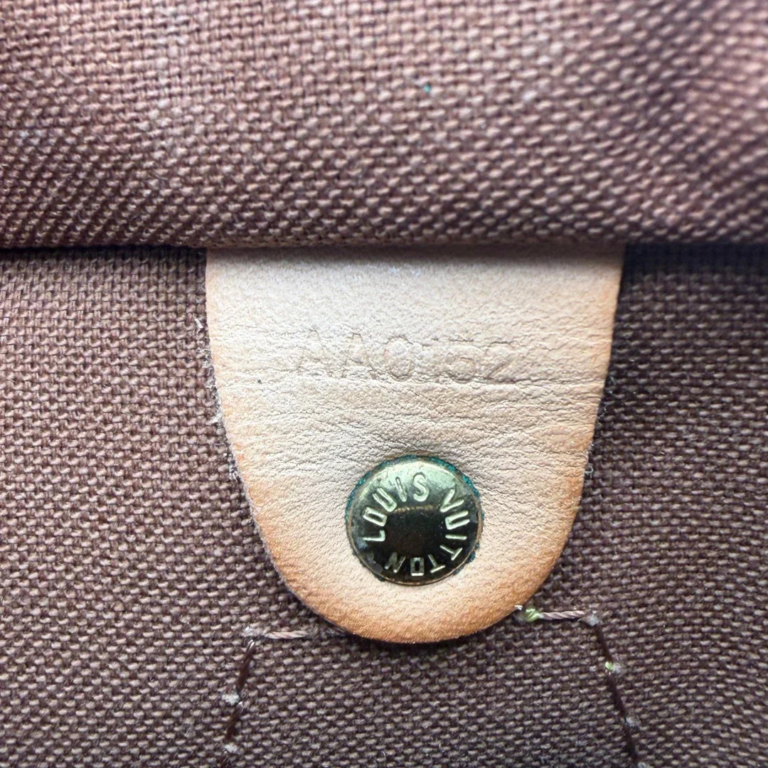 https://cdn.shopify.com/s/files/1/0564/9376/8855/files/Louis_Vuitton_Handtasche_Speedy_30_Bandouliere_monogram_braun_vintage_LV7476.webp?v=1779894866