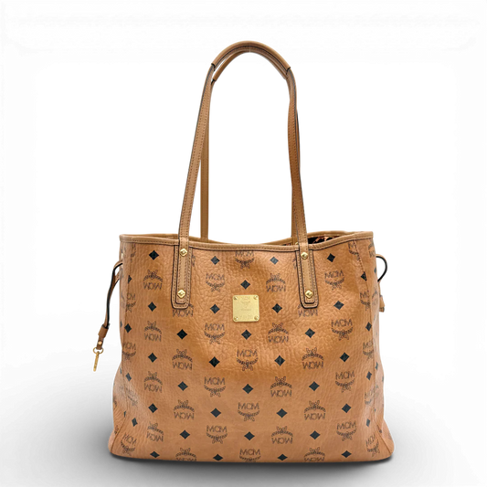 https://cdn.shopify.com/s/files/1/0564/9376/8855/files/MCM_Shopper_Liz_visetos_braun_vintage_0223.webp?v=1770281267