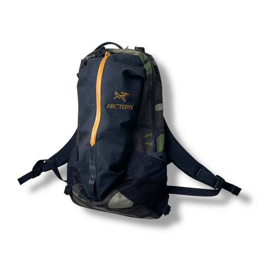 Arc’teryx x Beams Arro 22 – Woodland Camo Edition Backpack