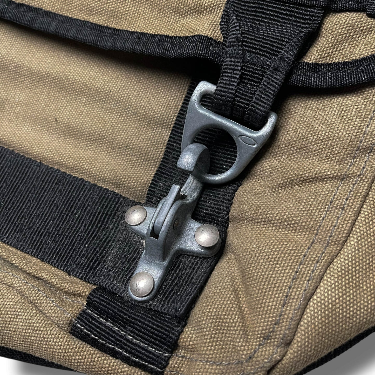 Vintage Oakley SI Tactical Field Gear Messenger Bag