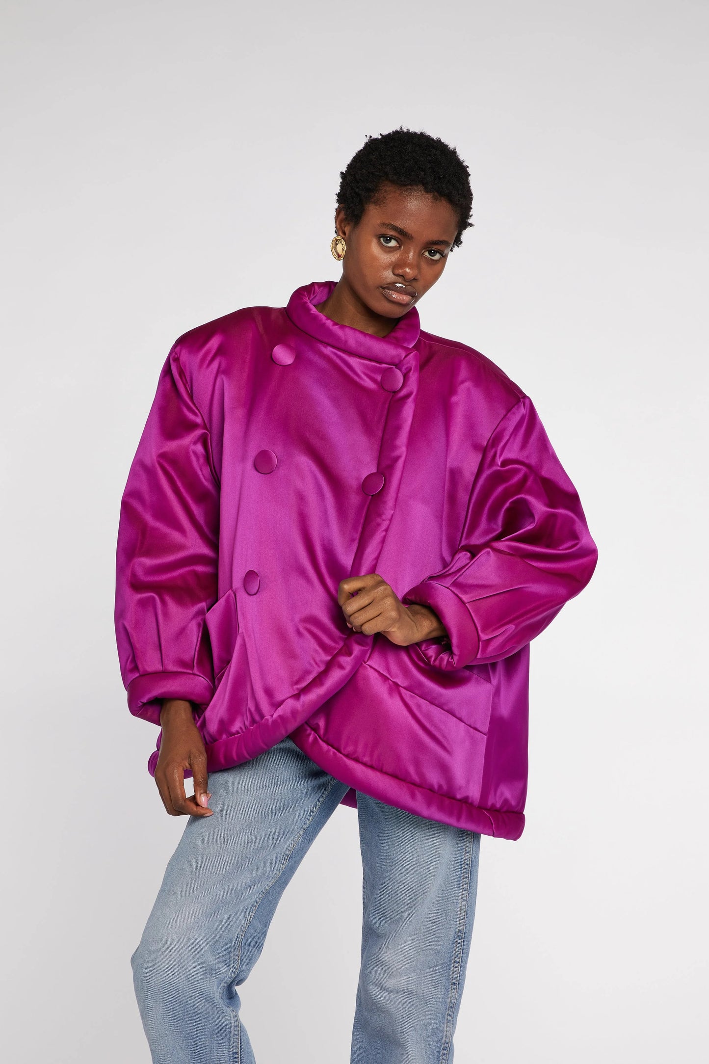 https://images.squarespace-cdn.com/content/v1/647deca2e9dd1d6177bd43cb/2f7c73d5-7caf-42bd-be1d-f050f11370f3/YSL+Fuchsia+COAT_+6-2.jpg