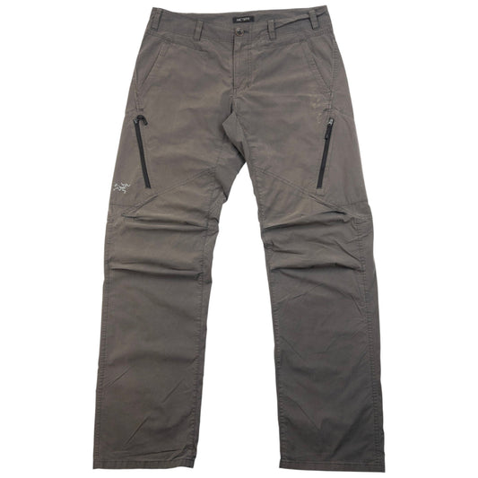 Vintage Arcteryx Trousers Size W32 | W32, Grey