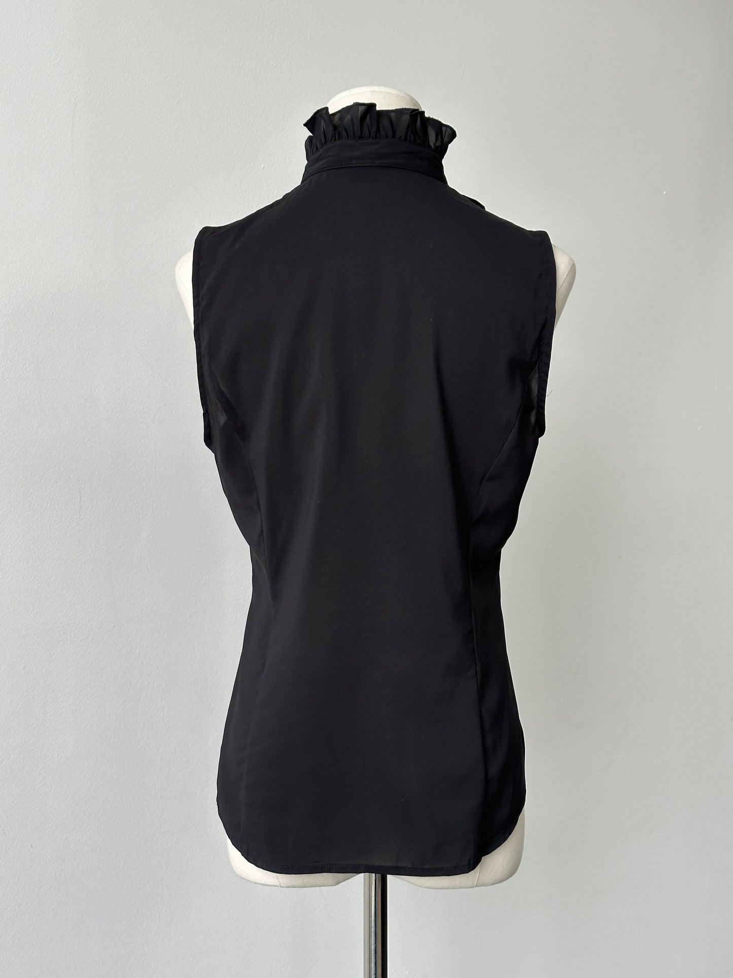 Vintage 2000s Sleevless Ruffle Top - S-M