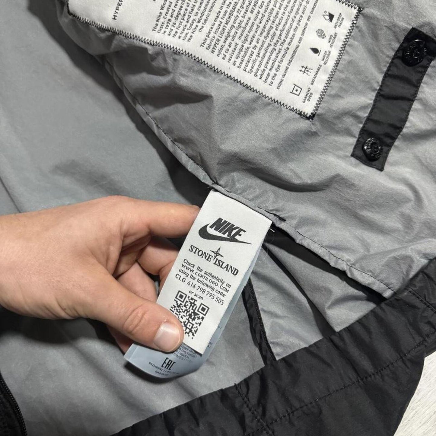 Stone Island Hyper Light Membrana Packable Jacket | Small, Black