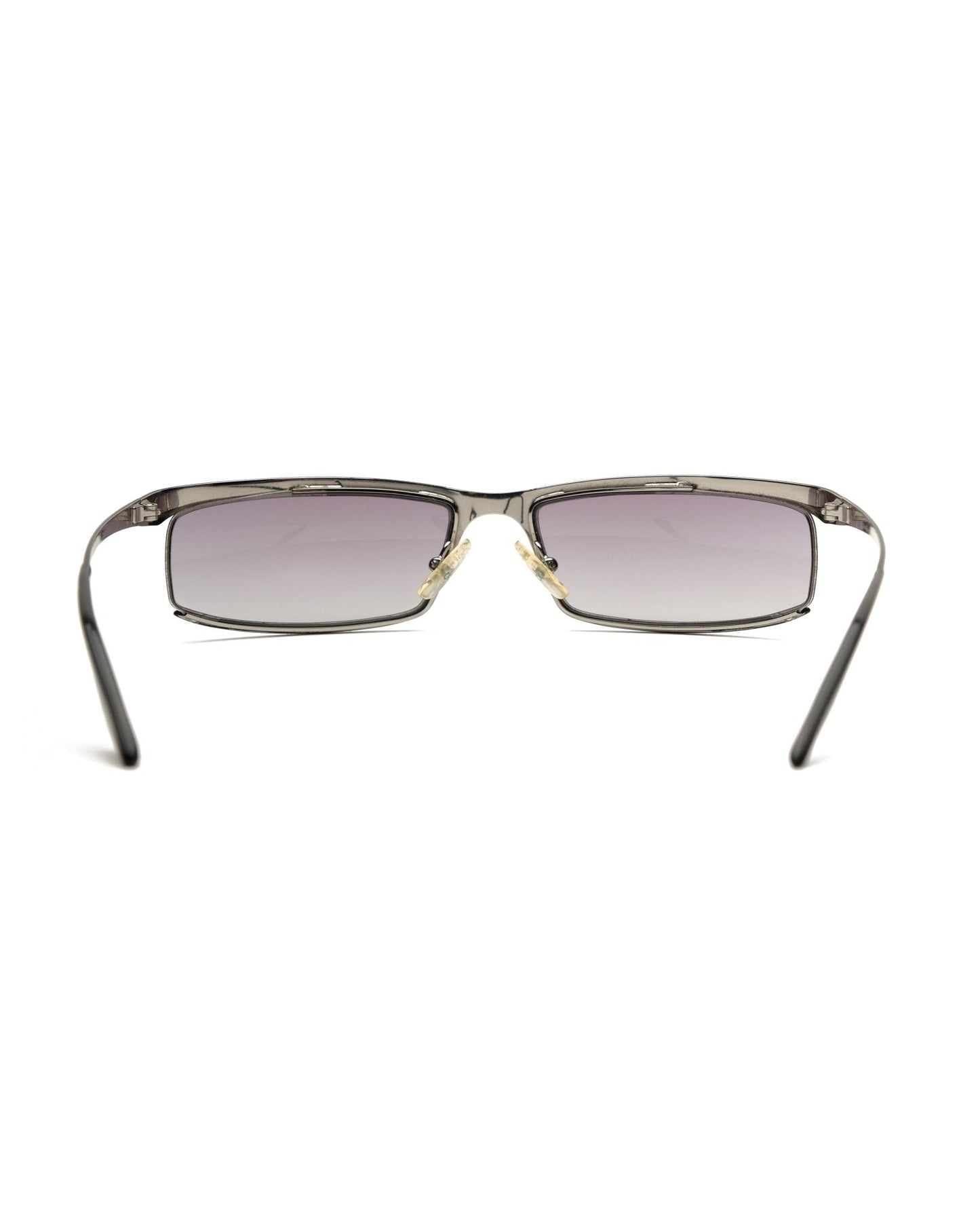 https://cdn.shopify.com/s/files/1/0818/5459/5398/files/calvin-klein-calvin-klein-gradient-sunglasses-vintage-su456-5253760.jpg?v=1778953772