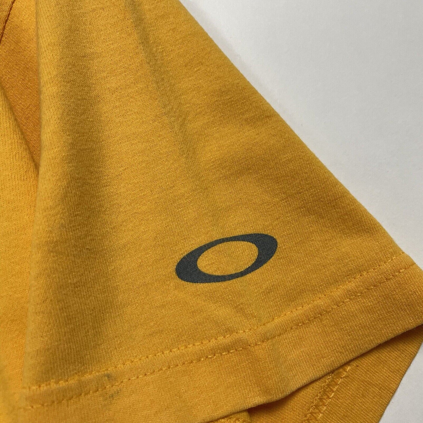 Vintage Oakley T-Shirt, Size Large | Oakley, Yellow