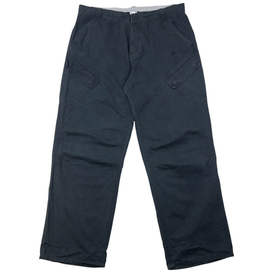 Vintage 2000s Nike Cargo Trousers Size W38