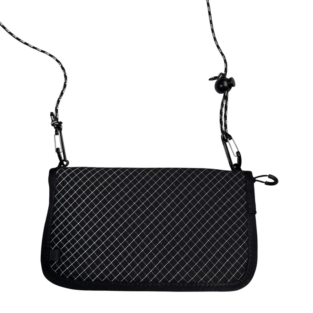 And wander reflective rip stop pouch crossbody side bag | O/S, Black