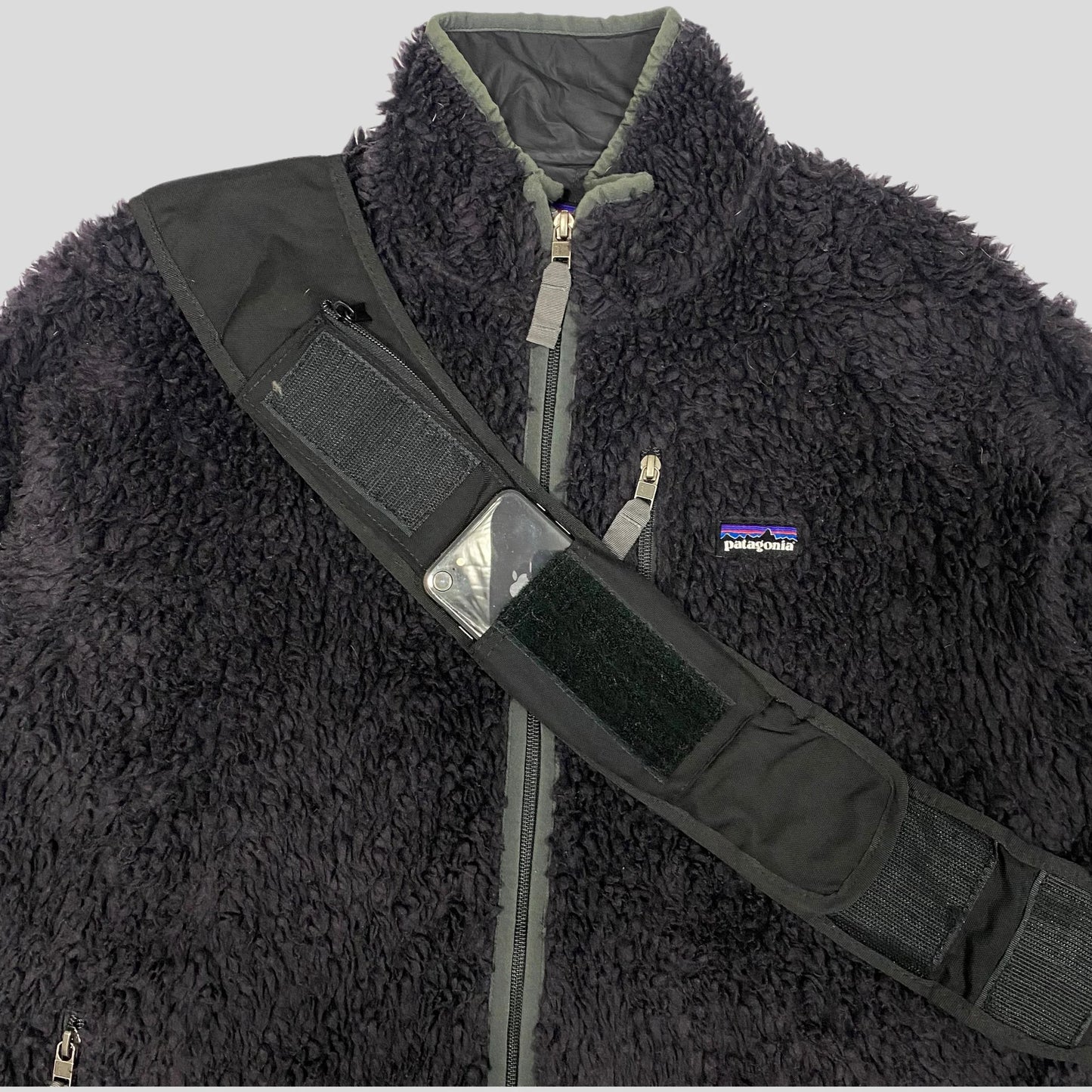 IS Island 00’s Tactical Slingbag - Black