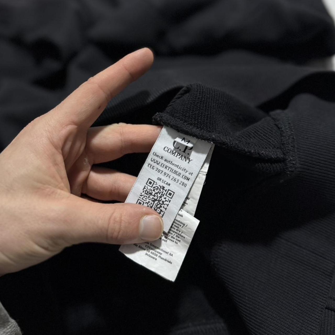 CP Company Quarter Zip Pullover | Medium, TBD