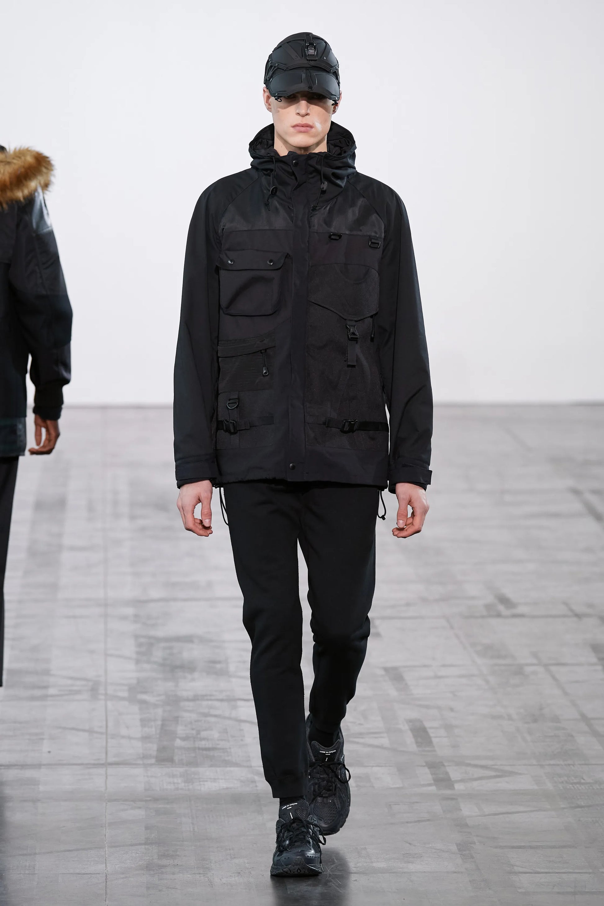 https://cdn.shopify.com/s/files/1/0821/7405/0644/files/00029-junya-watanabe-fall-2023-menswear-credit-gorunway.webp?v=1770765737