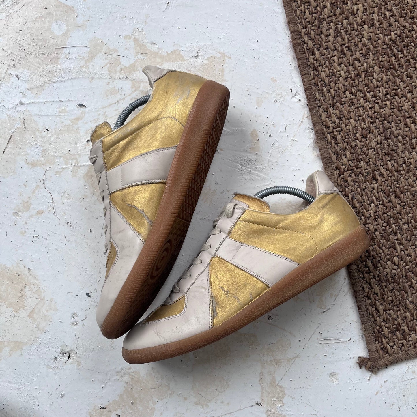 2000s maison martin margiela gats | uk9-eu43, Beige and Gold