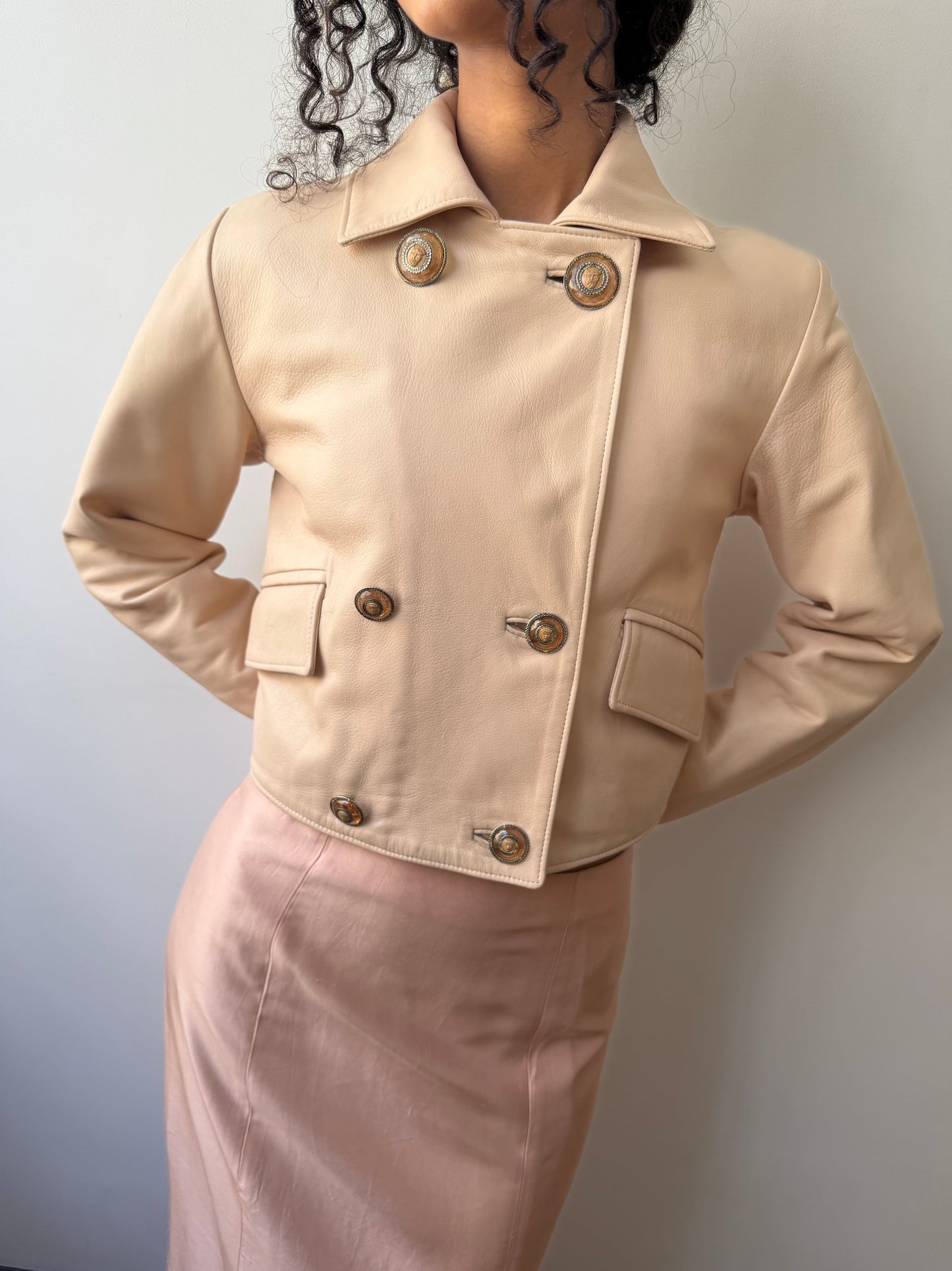 https://cdn.shopify.com/s/files/1/0620/3408/4027/files/03672A46-7FE1-47BD-946D-B613F3848402.jpg?v=1780442196
