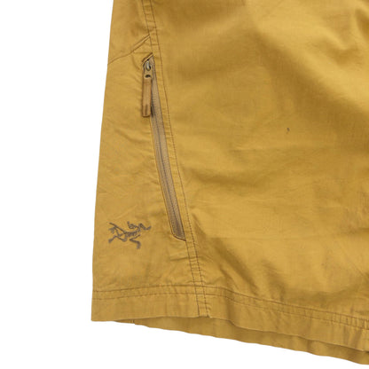 Vintage Arcteryx Shorts Size W39