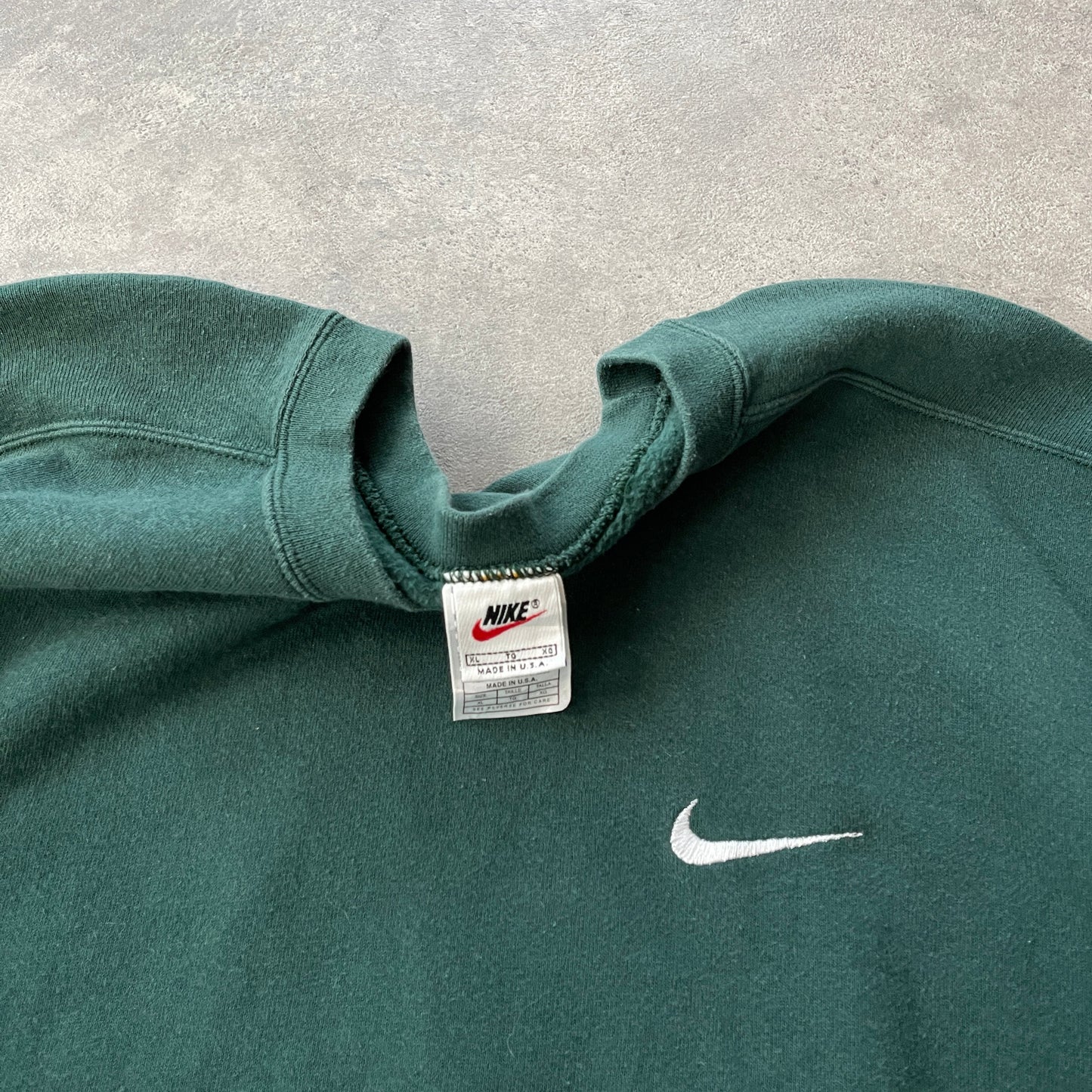 Nike RARE 1990s heavyweight embroidered sweatshirt (XL)