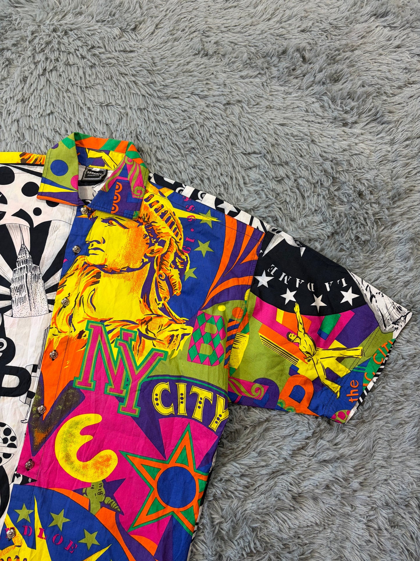 Versace VJC 90’s New York Day & Night Split Graphic Shirt - M/L | O/S, Black