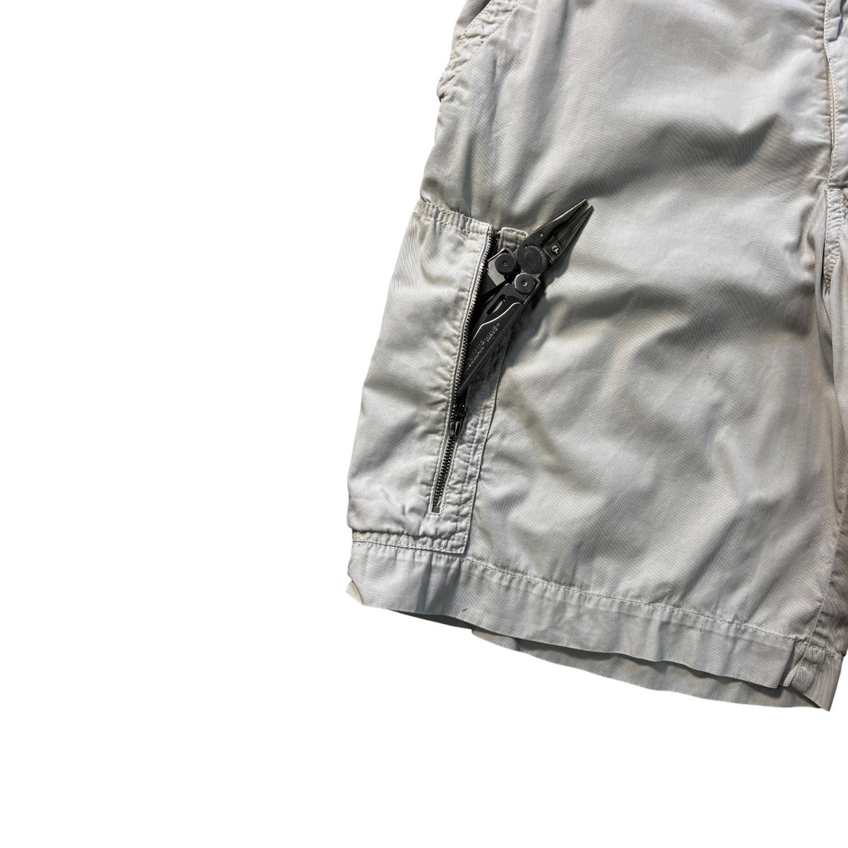 Armani Jeans 00’s Cotton Cargo Shorts W34 | W34, Cream
