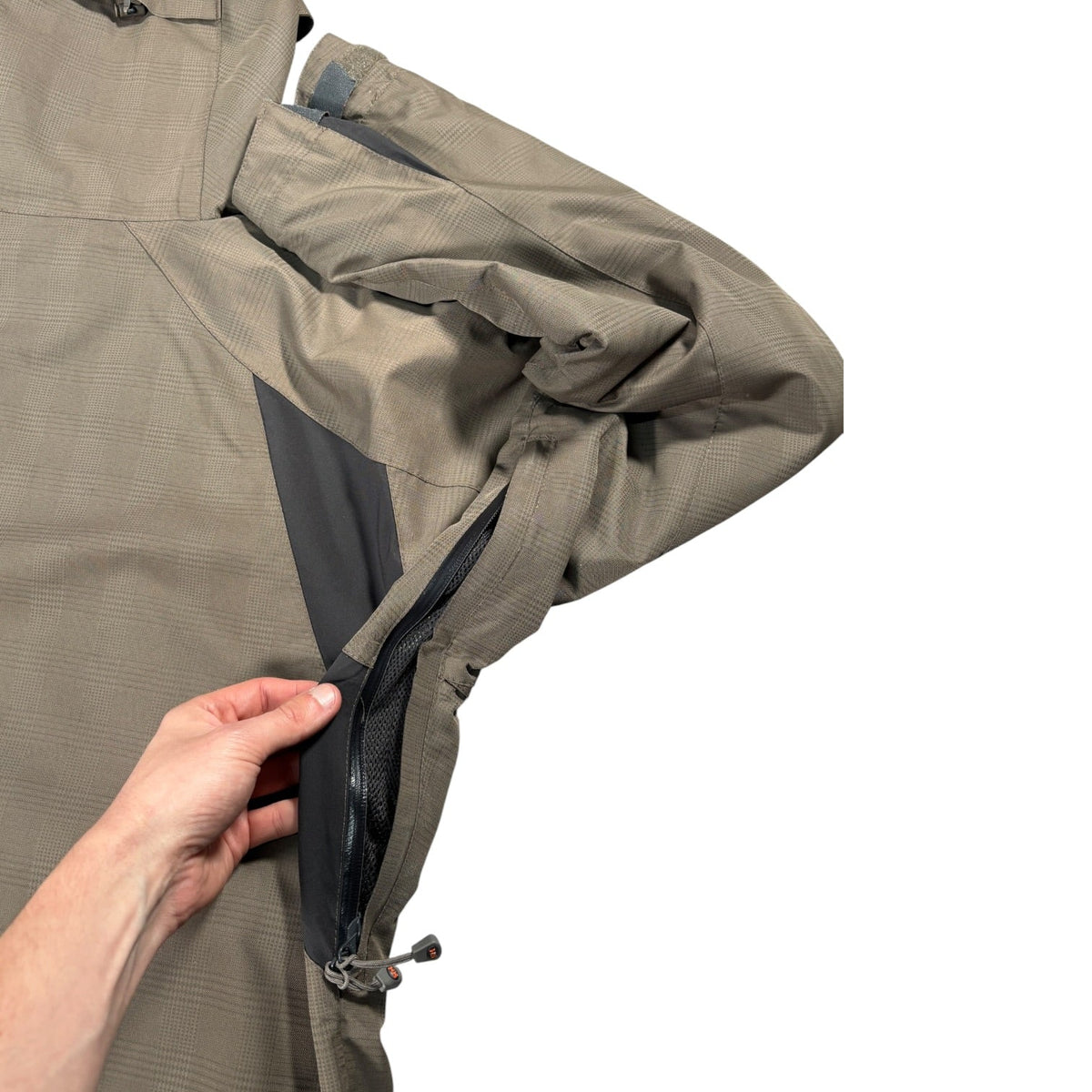 Helly Hansen 00’s TechXP Multipocket Jacket L | Large, Brown