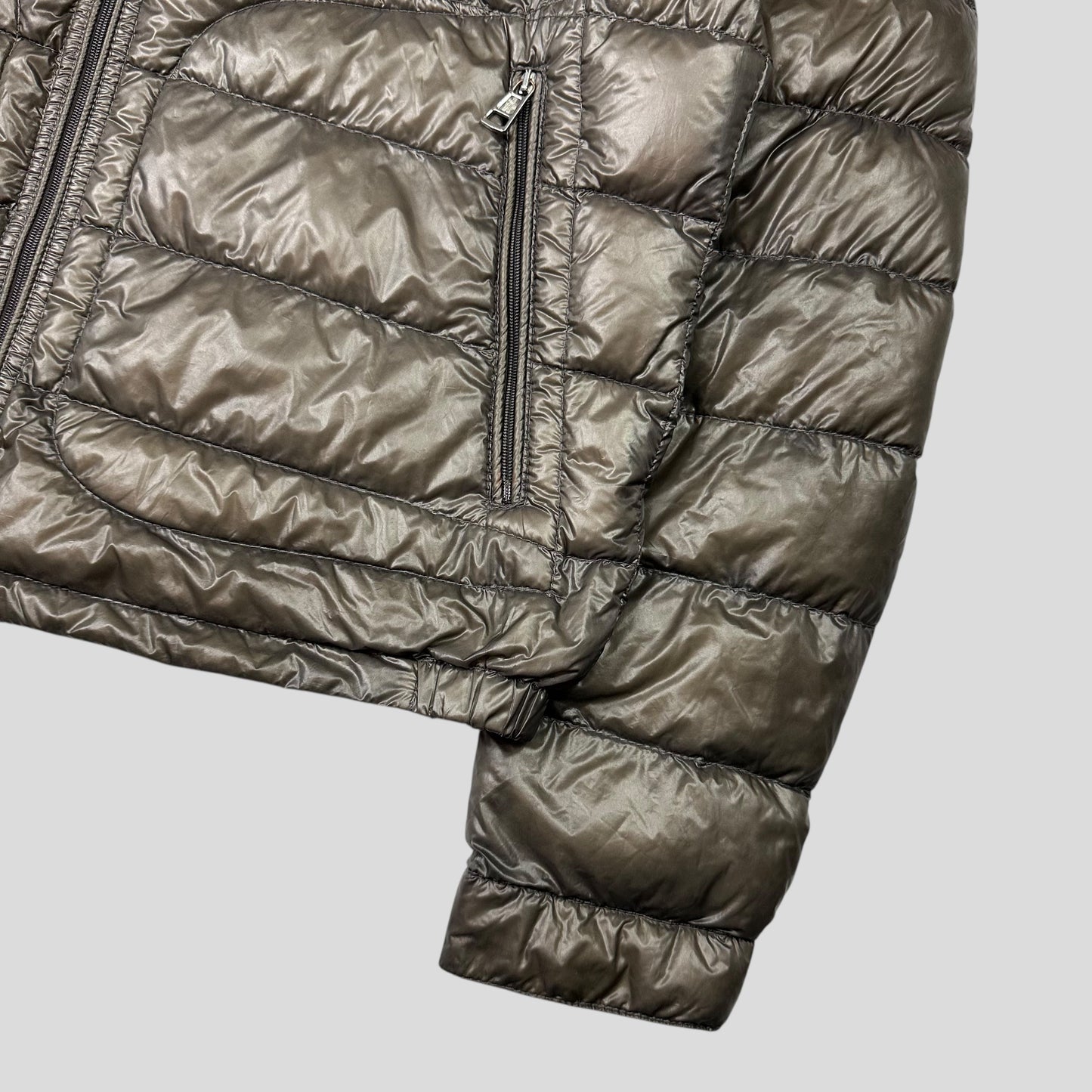 Moncler Acorus Short Down Puffer Jacket - 2 (M)