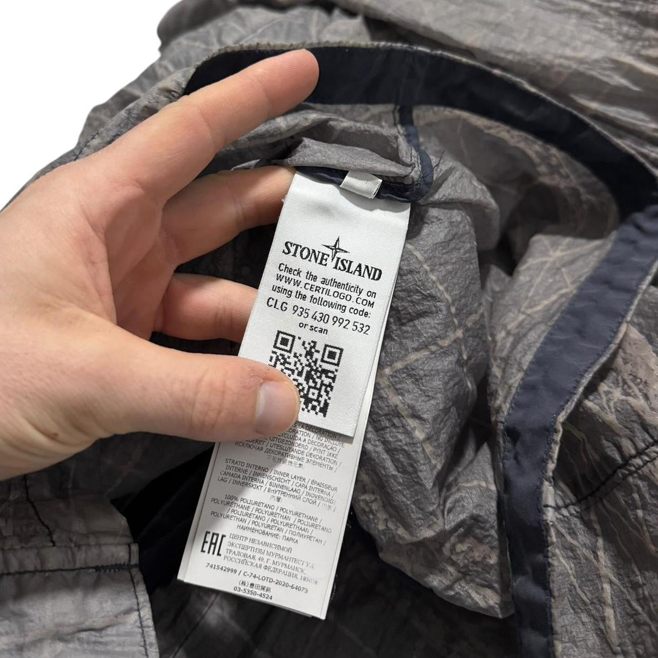 Stone Island Reflective Grid Lamy-TC Jacket | Medium, Grey