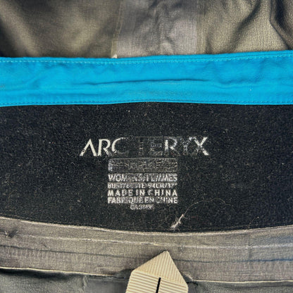Vintage Arcteryx Beta Goretex Jacket Woman's Size M - Known Source