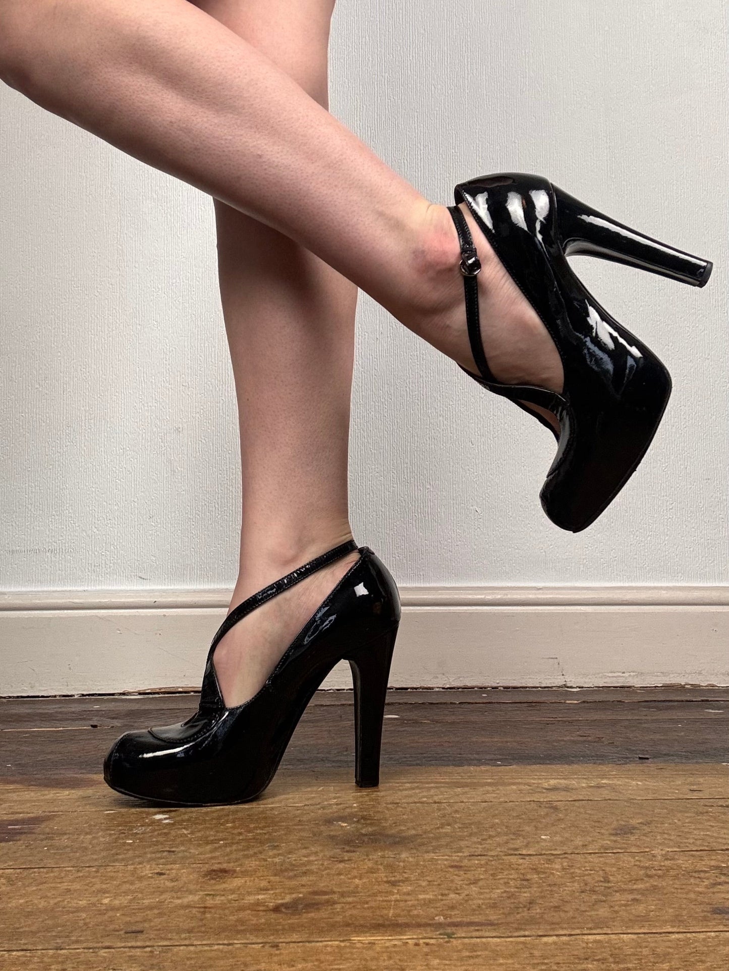 Vivienne Westwood F/W 2009 elevated platforms | BLACK, Black