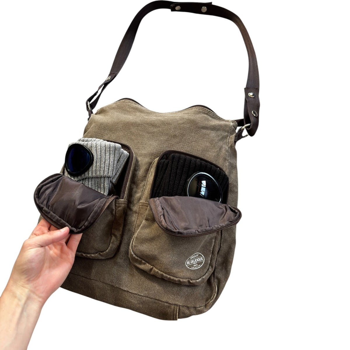 DKNY 00’s Canvas Multipocket Messenger Bag | O/S, Brown