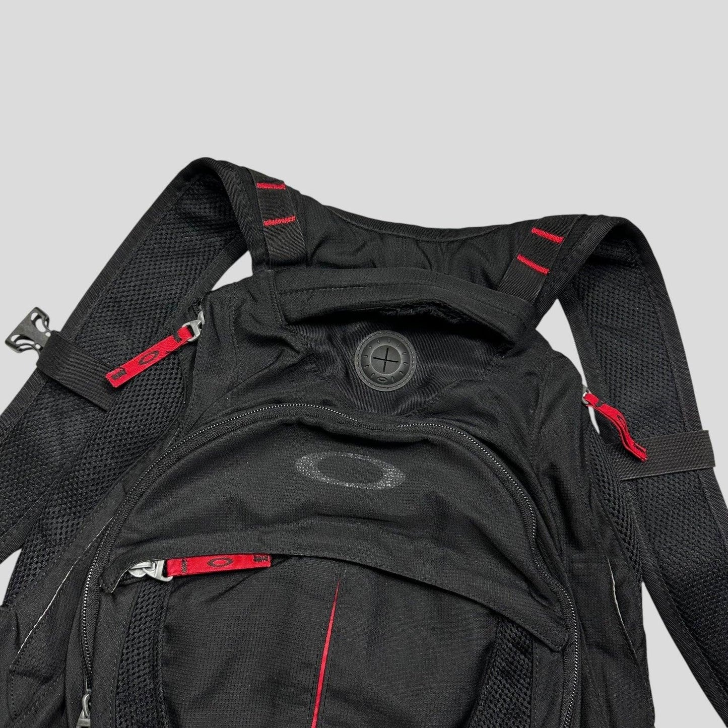 Oakley 00’s Technical MP3 Backpack