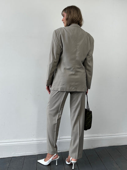 Armani Collezioni Pure Wool Single Breasted Suit - 40R/W30