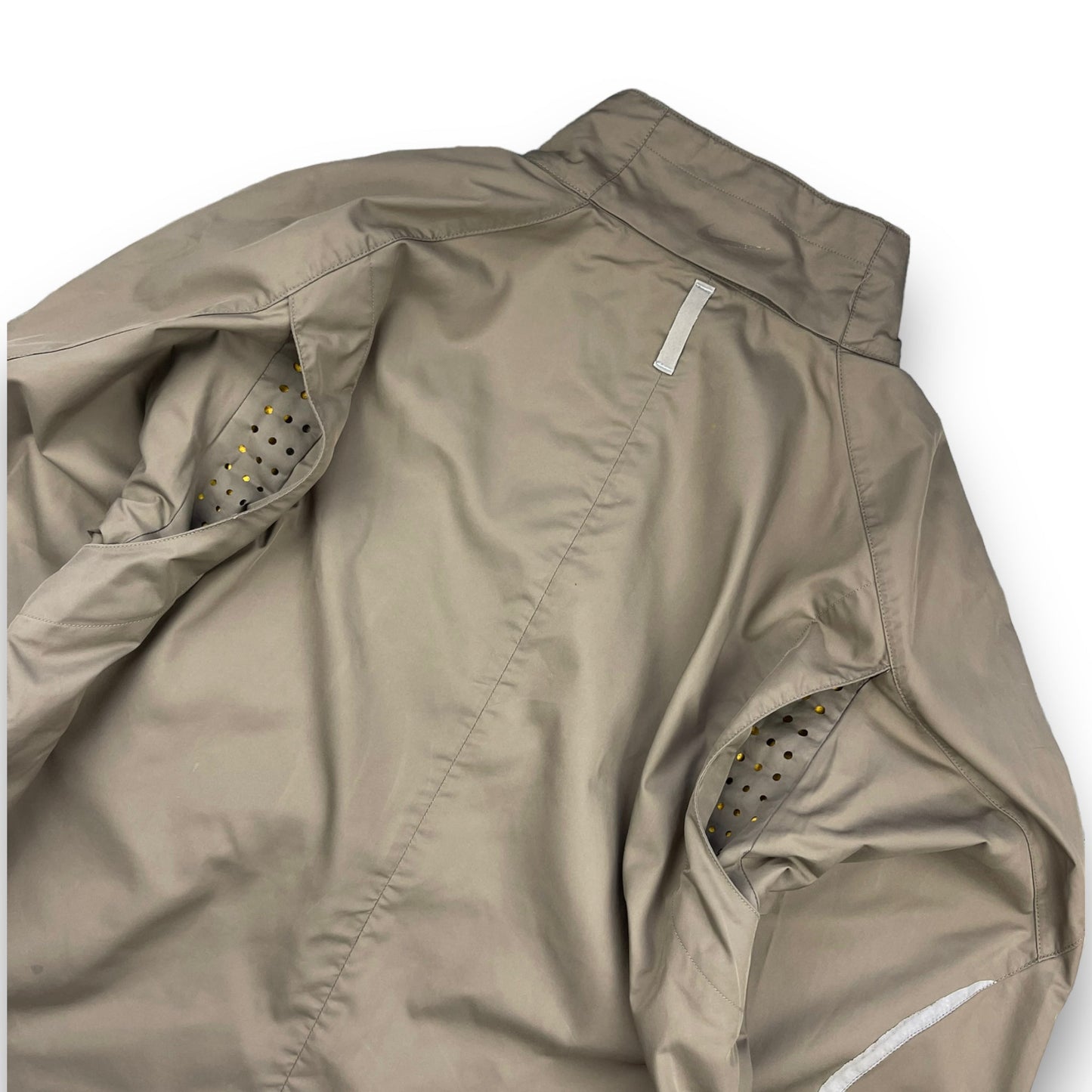 Nike Ultra Ventilated Lightweight Jacket (M) | Default Title, Beige