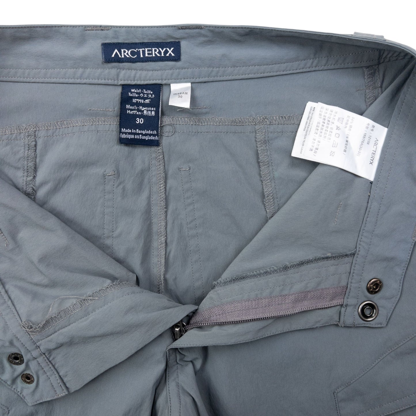 Vintage Arcteryx Lightweight Trousers Size W30