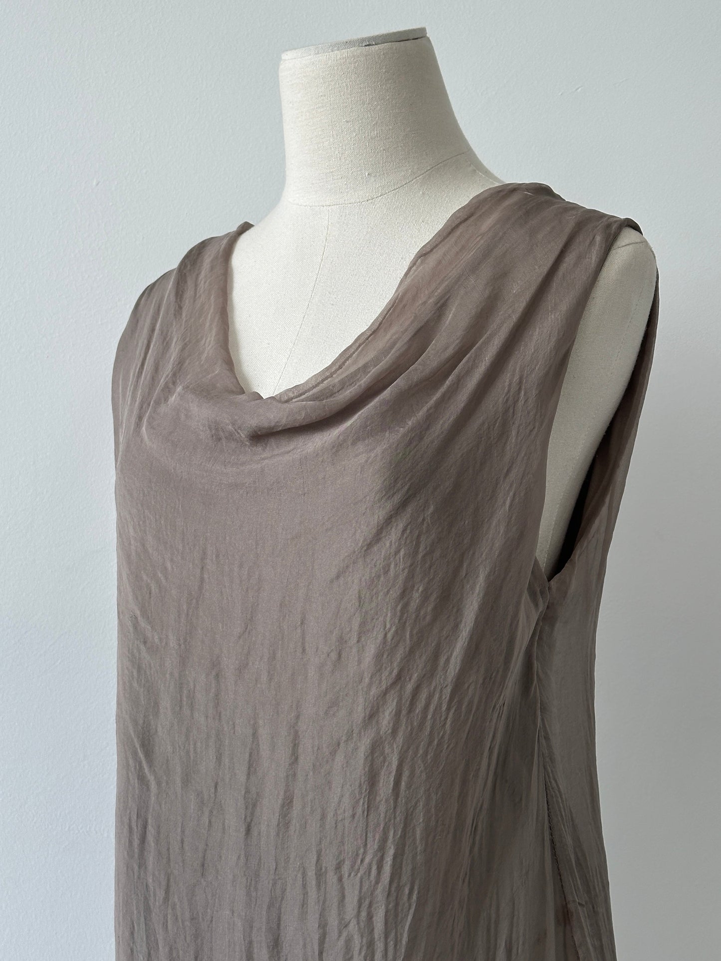 Italian Vintage 2000s Pure Silk Sleeveless Top - M