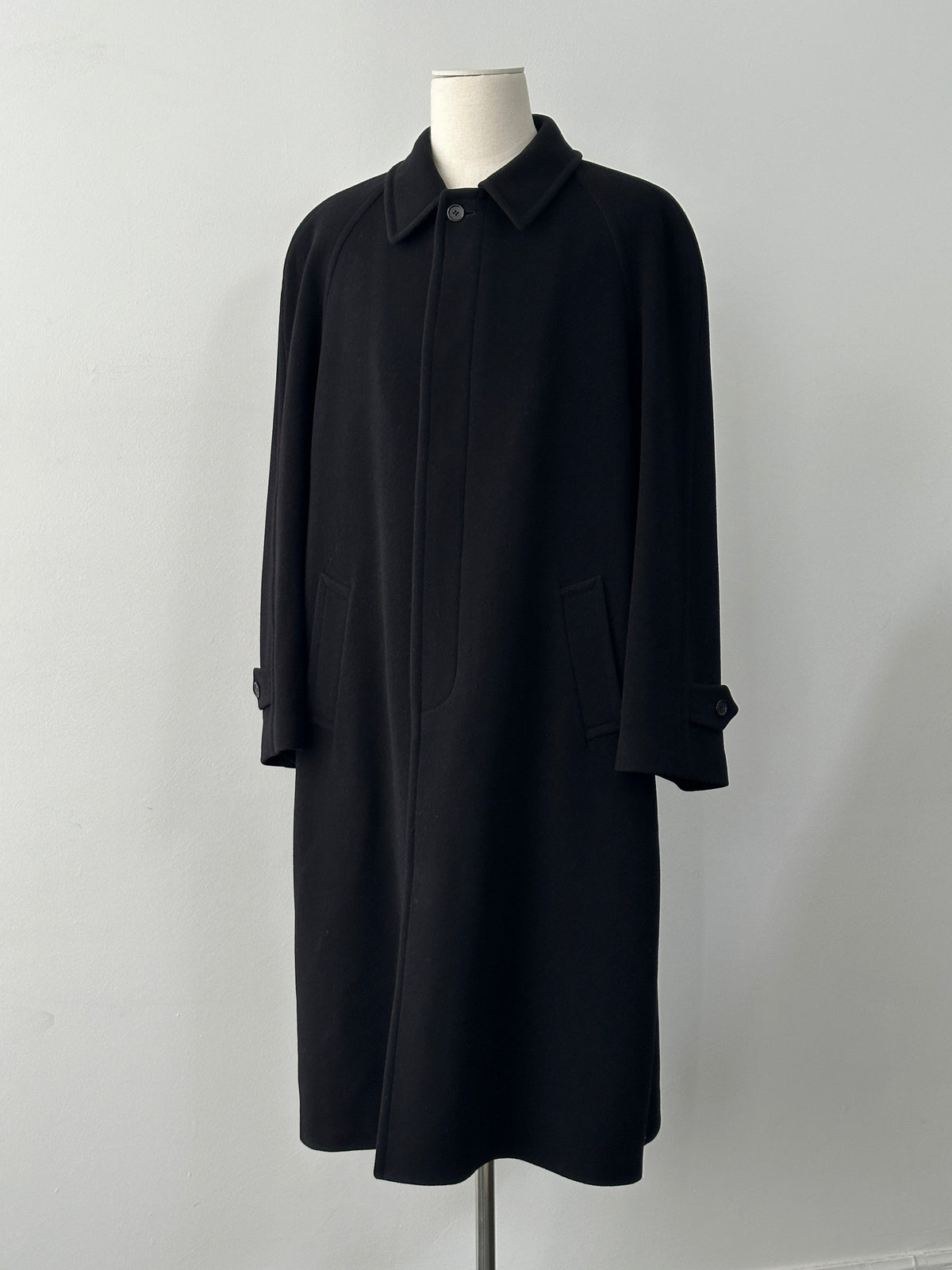 St Michael 1990s Italian wool cashmere belted coat in XXL, showing front view with classic design and textured fabric details.