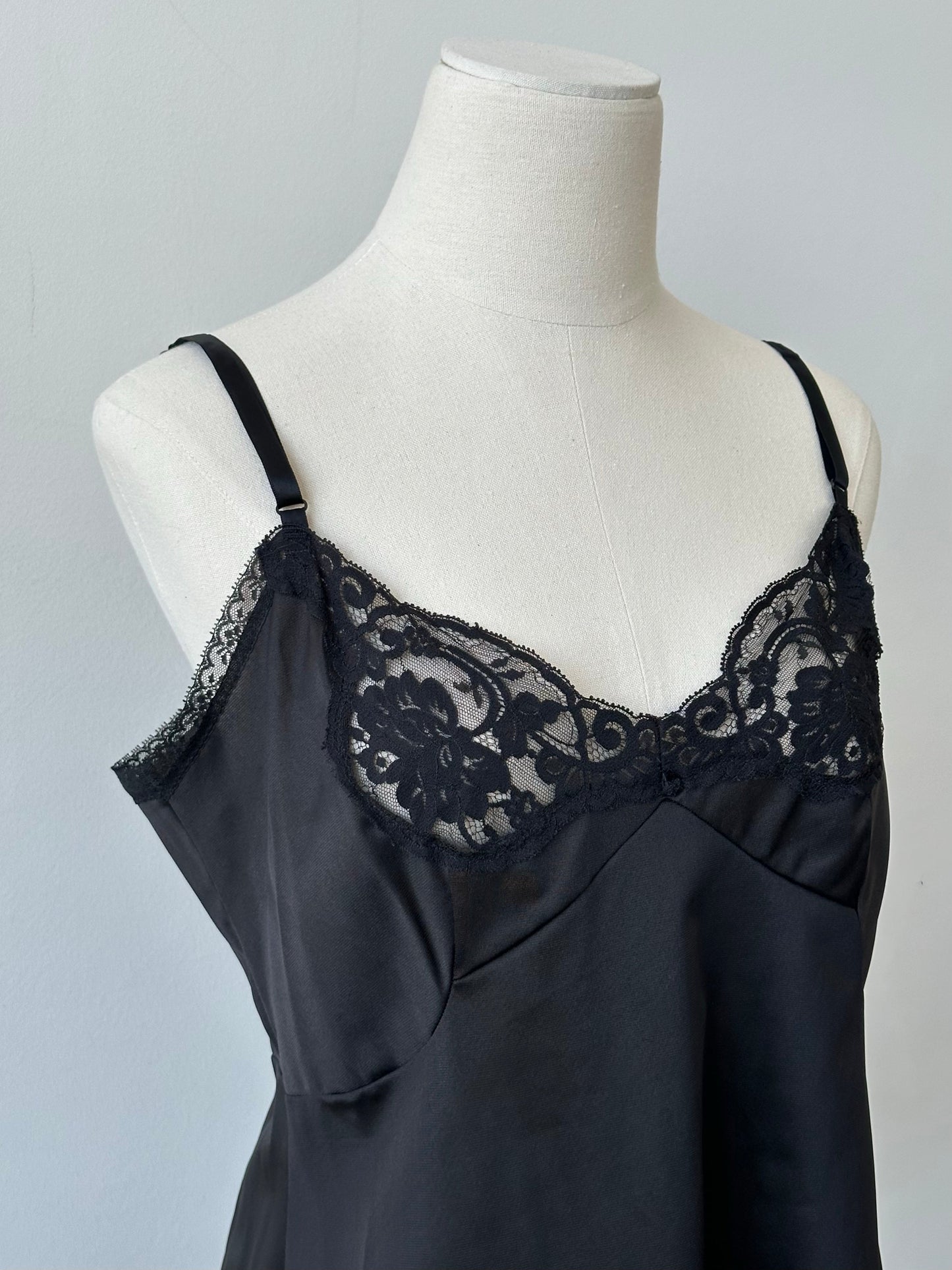 Vintage 1990s Lace Sleeveless Cami Top - M/L | M/L, Black