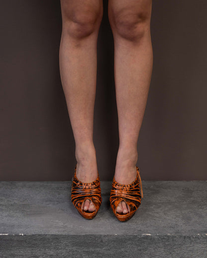 YVES SAINT LAURENT RUNWAY HEELS (EU 37.5)