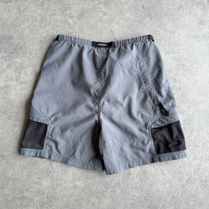 Nike ACG 2000s technical cargo shorts (M)
