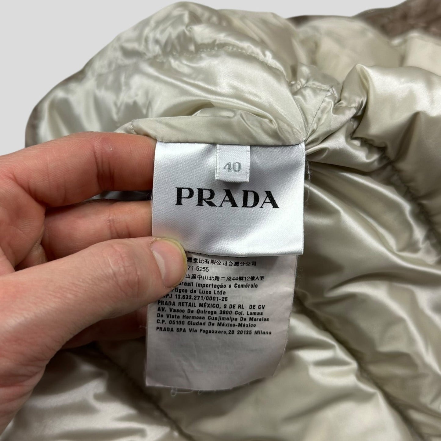 Prada Milano 2017 Satin Champagne Nylon Down Logo Gilet - IT40 (UK8)