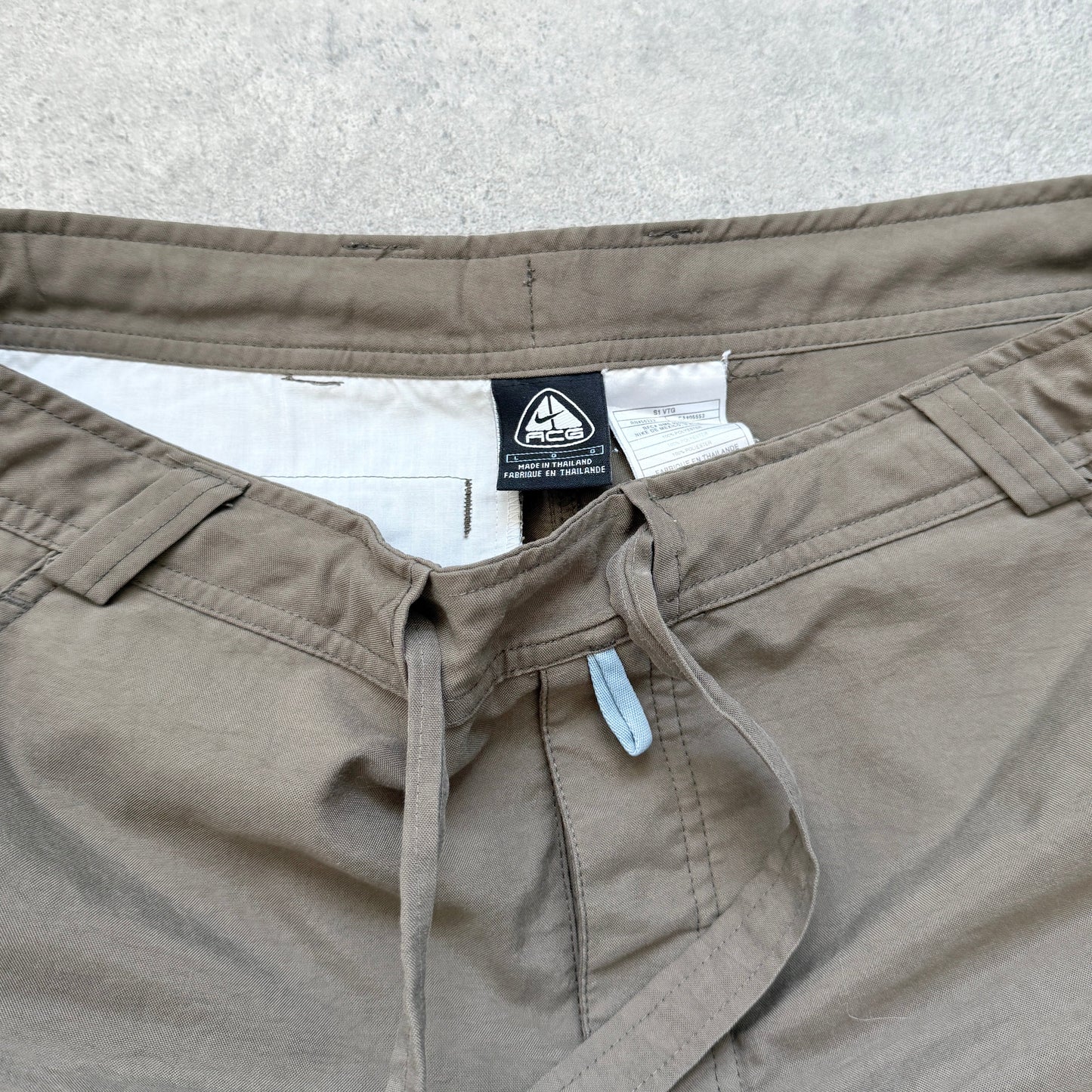 Nike ACG 2000s convertible technical cargo trousers (M)