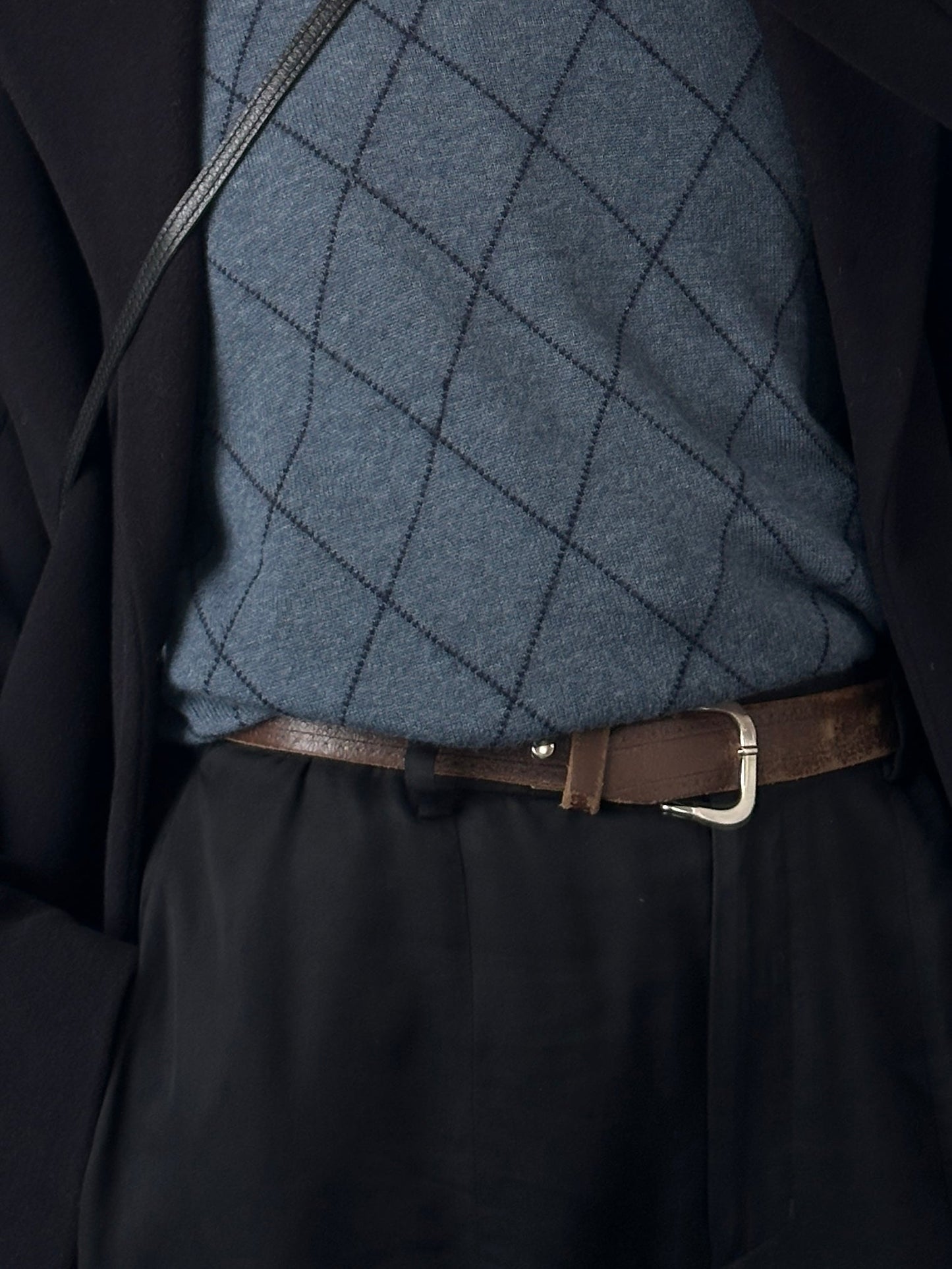 Vintage 1990s Distressed Slim Leather Belt - W22-29”