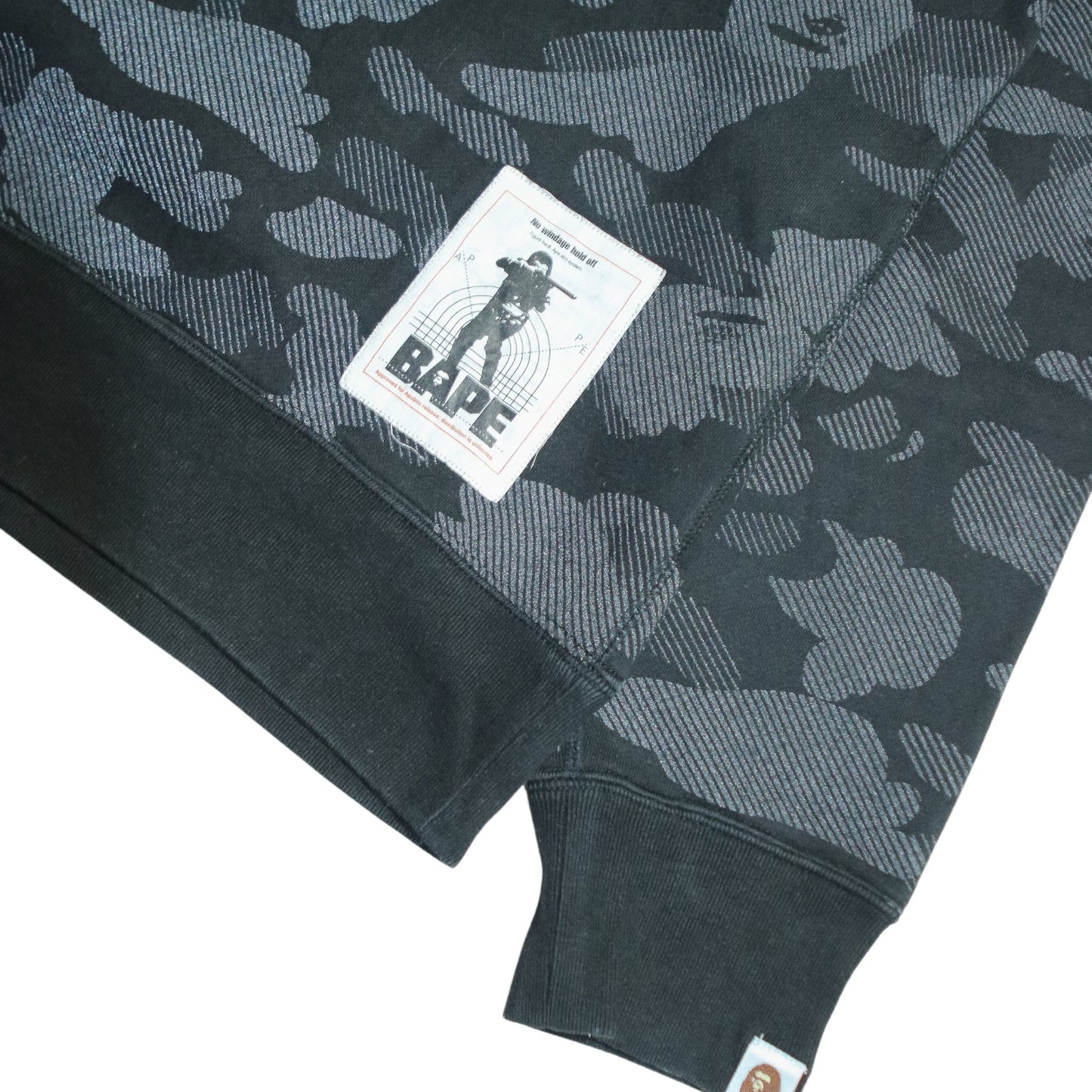 A BATHING APE 3M CAMO SWEATER (M)