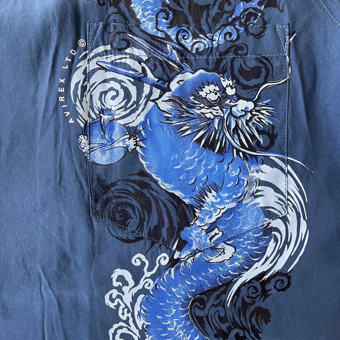 Avirex Dragon Hawaiian Souvenir Shirt - M